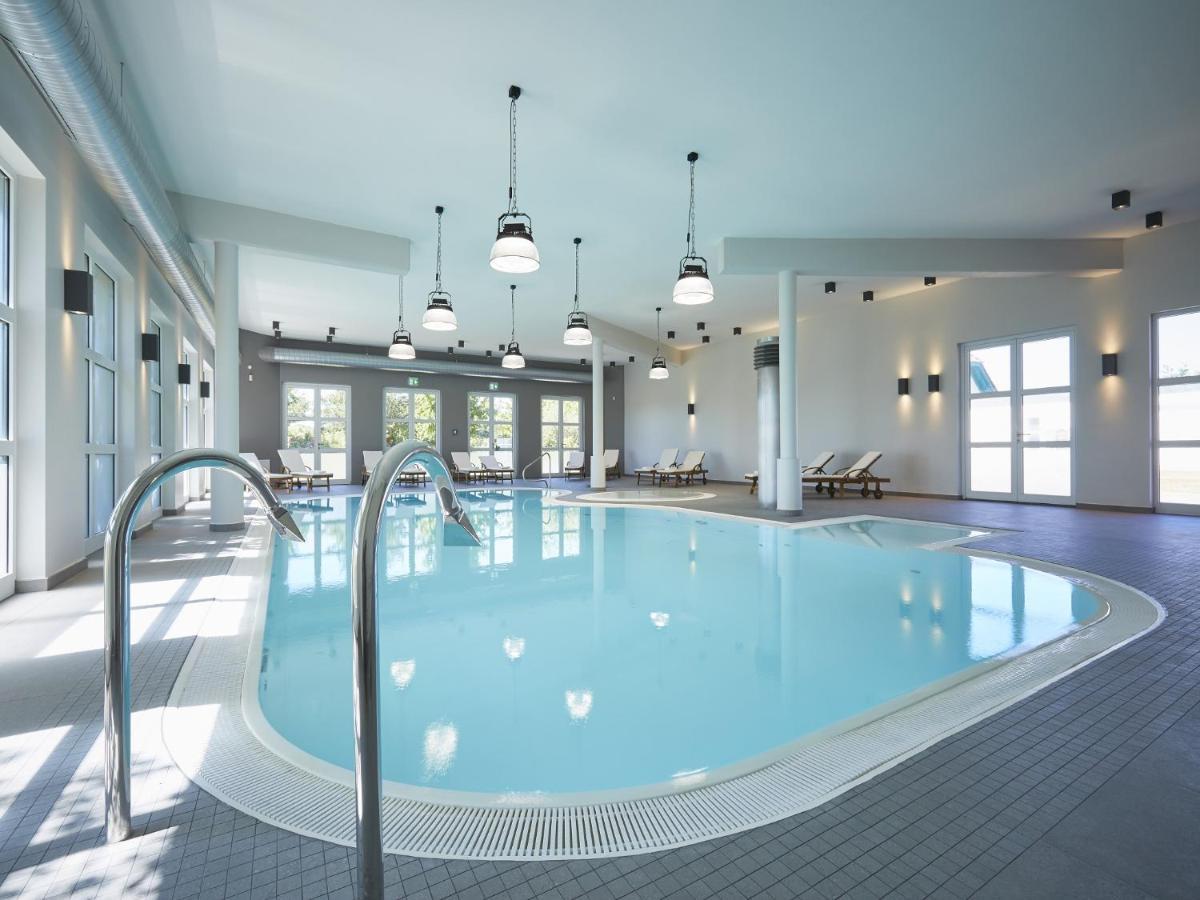Reetland Am Meer - Premium Reetdachvilla Mit 3 Schlafzimmern, Sauna Und Kamin E24 درانسكي المظهر الخارجي الصورة
